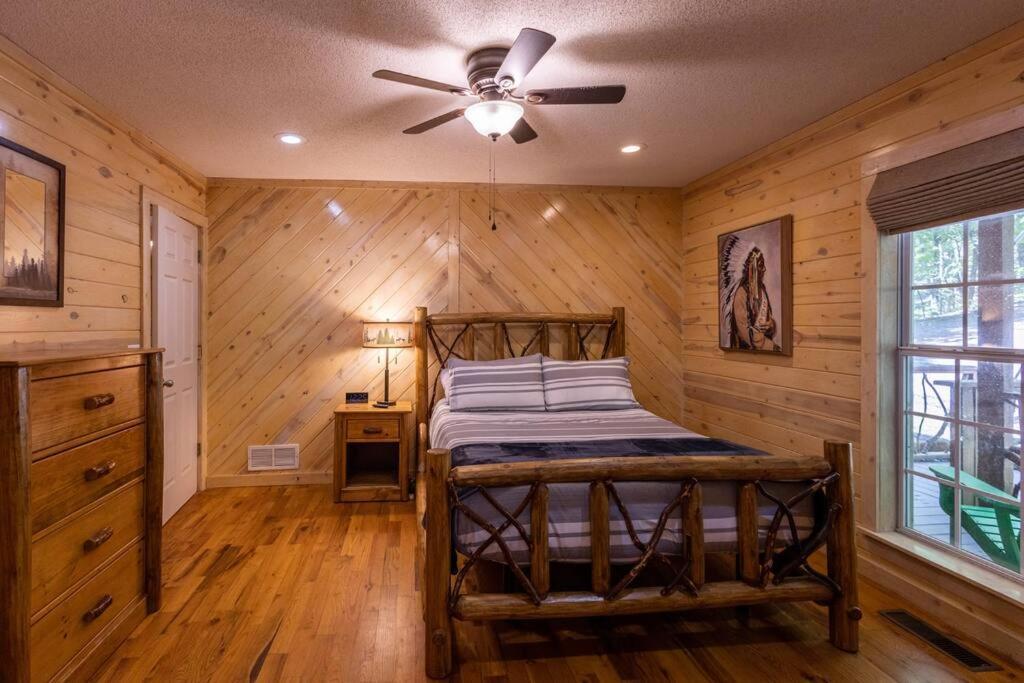 Pet Friendly Luxury Cabin Near Helen With Fire Pit Cleveland Exterior photo